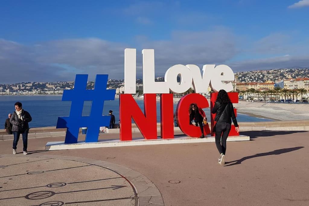 Studette En Plein Coeur Du Vieux Nice Luaran gambar
