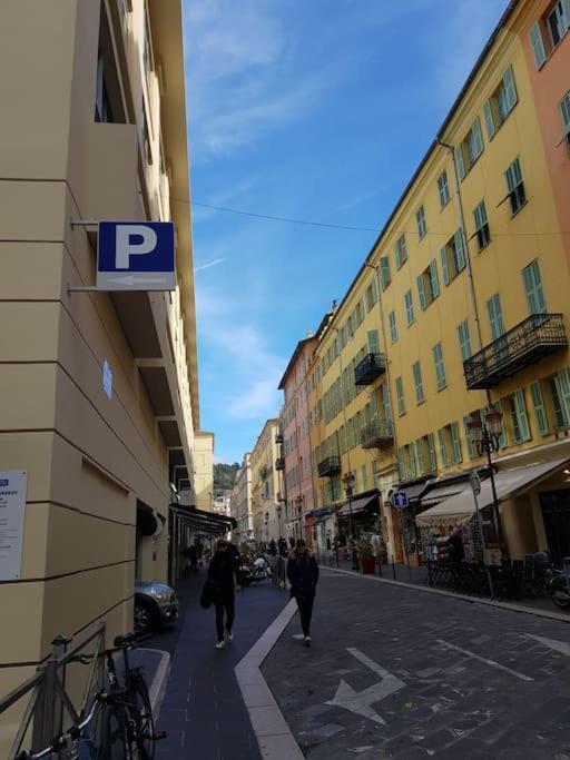 Studette En Plein Coeur Du Vieux Nice Luaran gambar