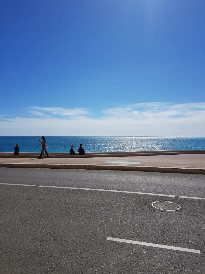 Studette En Plein Coeur Du Vieux Nice Luaran gambar